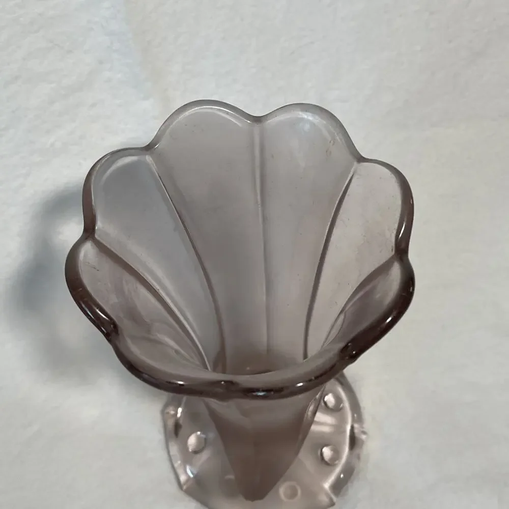 Art Deco 1930’s Czech Glass, Pink - Cornucopia 6.25” Tall Horn Of Plenty Vase